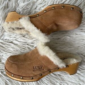 UGG Kalie Chestnut Suede Y2K Sheepskin Lined Wood Sole Mule Clogs 5426 Size 6